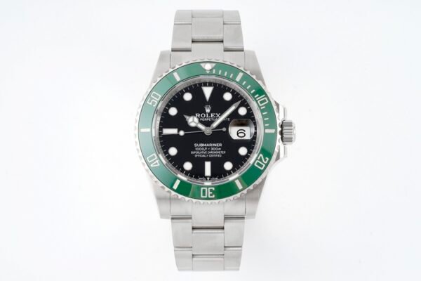 Rolex Submariner "Hulk" in Oystersteel, 41mm, Oyster Case